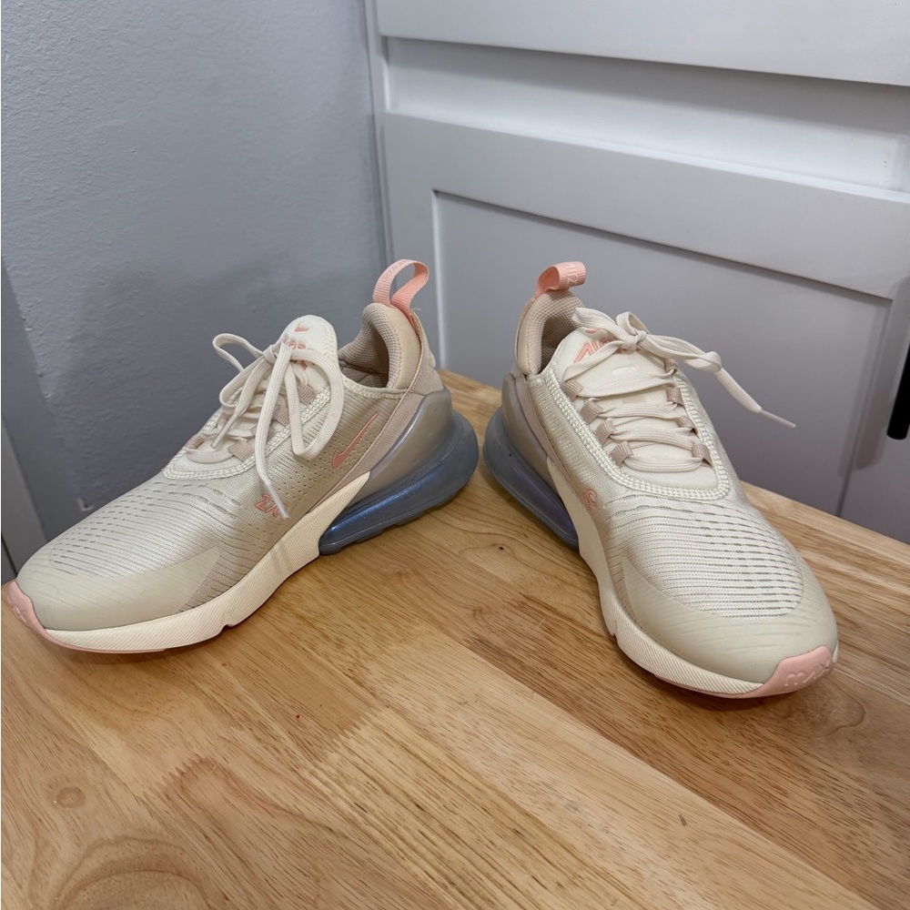 Women's Nike Air Max 270